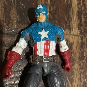 Marvel Captain America figurine 4”